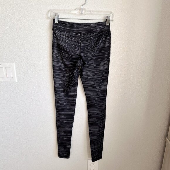 C9 Champion Duo Dry Black & Gray Graphic Leggings (XS) - Picture 5 of 6